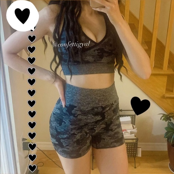 2Pc Black Camo Seamless Shorts Set (Shorts + Bra) - Picture 4 of 4